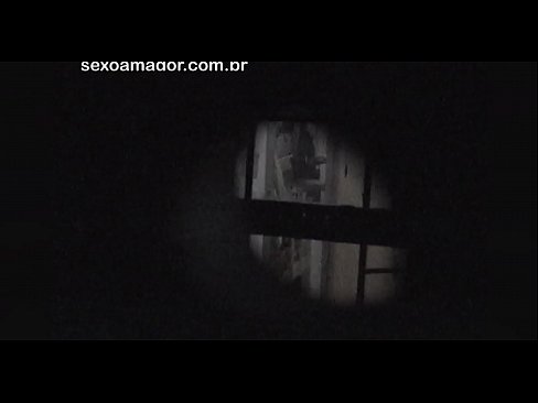 ❤️ Блонди ба таври махфӣ аз ҷониби як сайёҳи ҳамсоя, ки паси хиштҳои холӣ пинҳон шудааст, сабт мешавад Секс  дар tg.dickies-shop.ru ❌